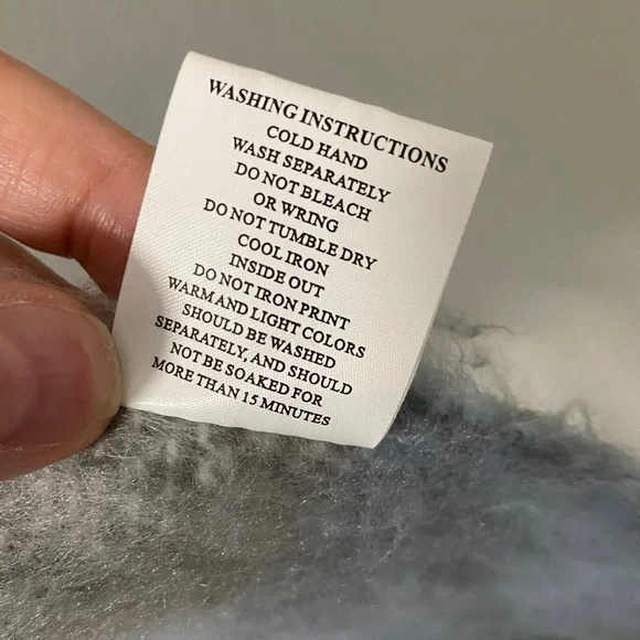 Women’s Warm Multicolor Scarf Long Shawl Blanket Scarf with Fringe - Picture 3 of 4